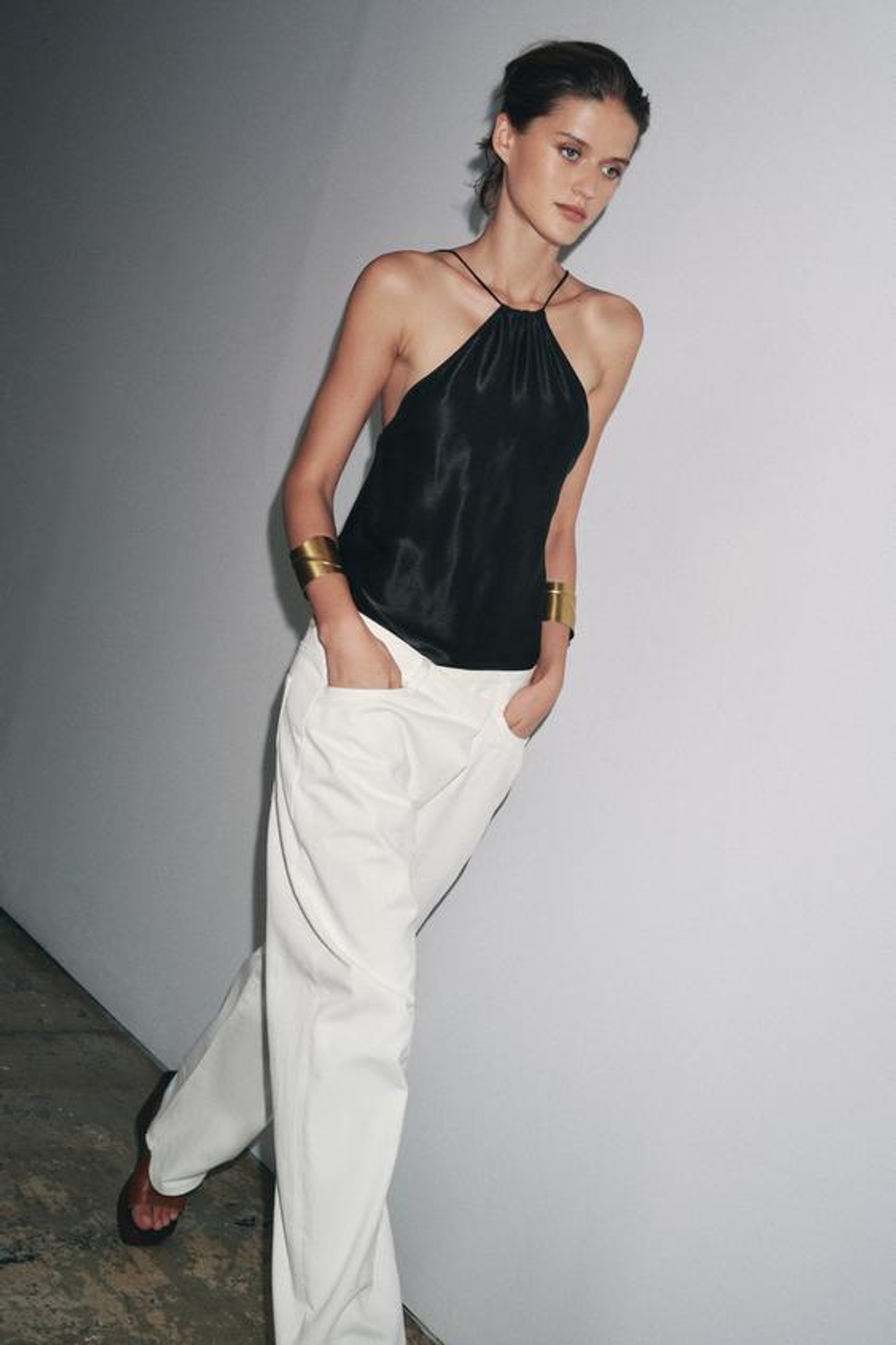 ZARA ХЛОПКОВЫЕ БРЮКИ СО СКЛАДКАМИ — ZW COLLECTION, БЕЛЫЙ