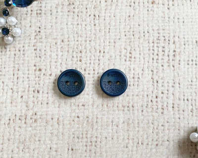 Пуговицы блузочные, 2 прокола, d 1,1 см