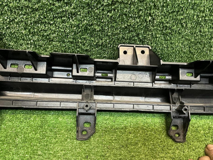 Накладка решетки радиатора Haval H3 (2024-н.в.)