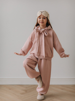 Костюм с бантом, Пудровый