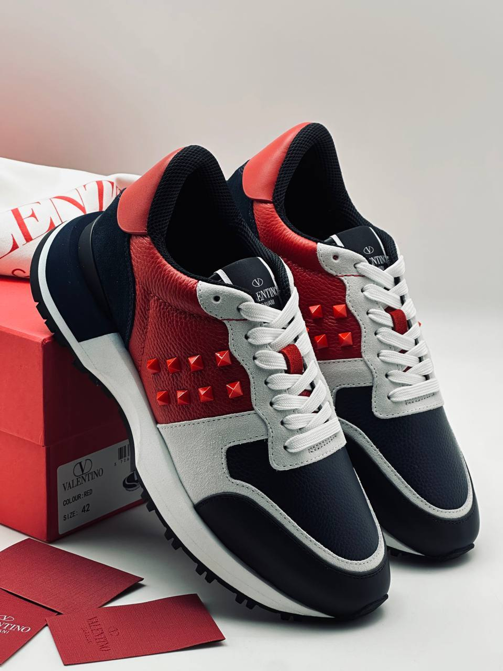 Кроссовки Valentino