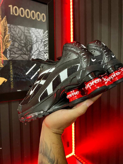 Мужские кроссовки Nike Supreme