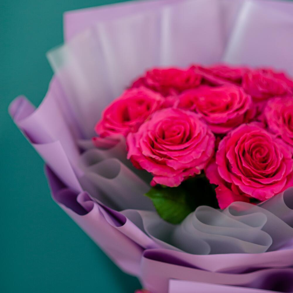 Букет из 11 ярких малиновых роз Эквадор