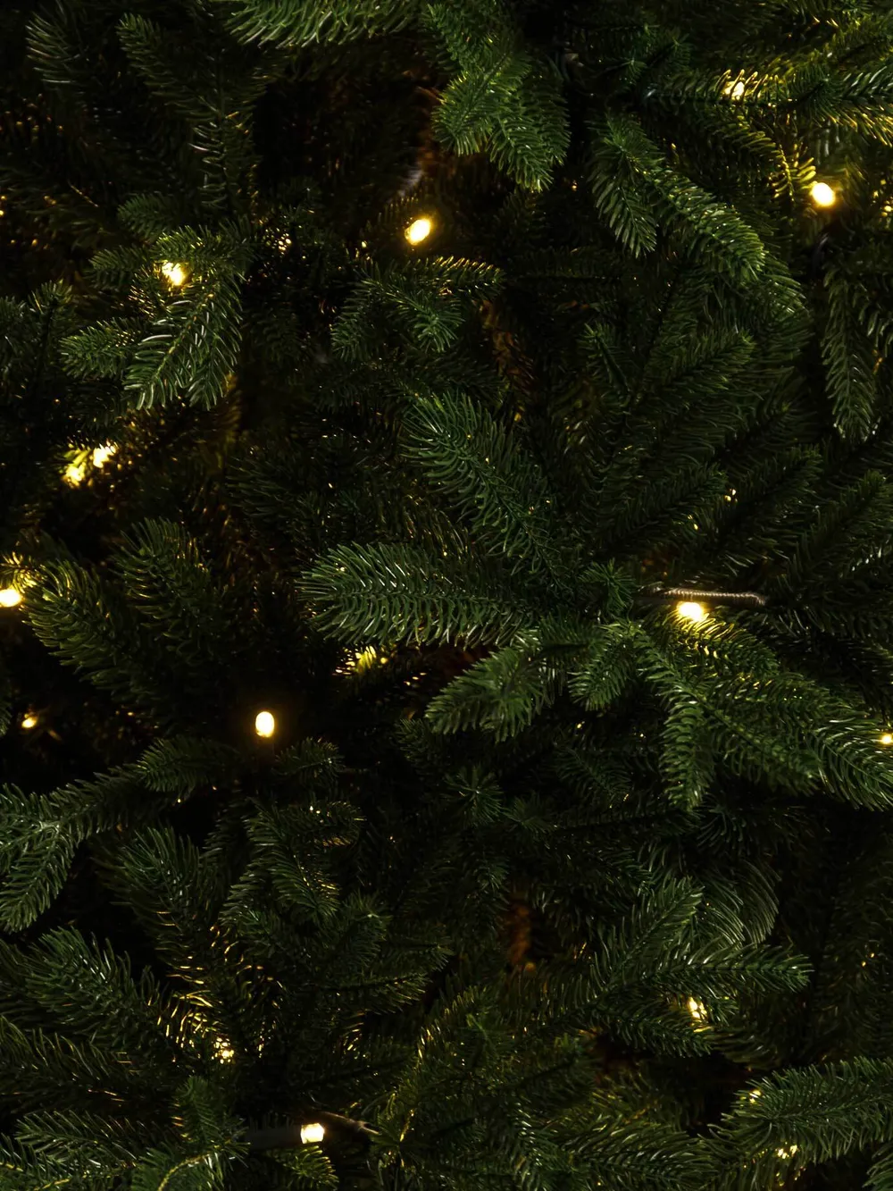 Елка с гирляндой встроенной «Эльга» (Литая хвоя) от 1,5 м до 3 м