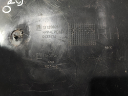 Подкрылок передний правый Opel Astra H Новый Оригинал 13125605