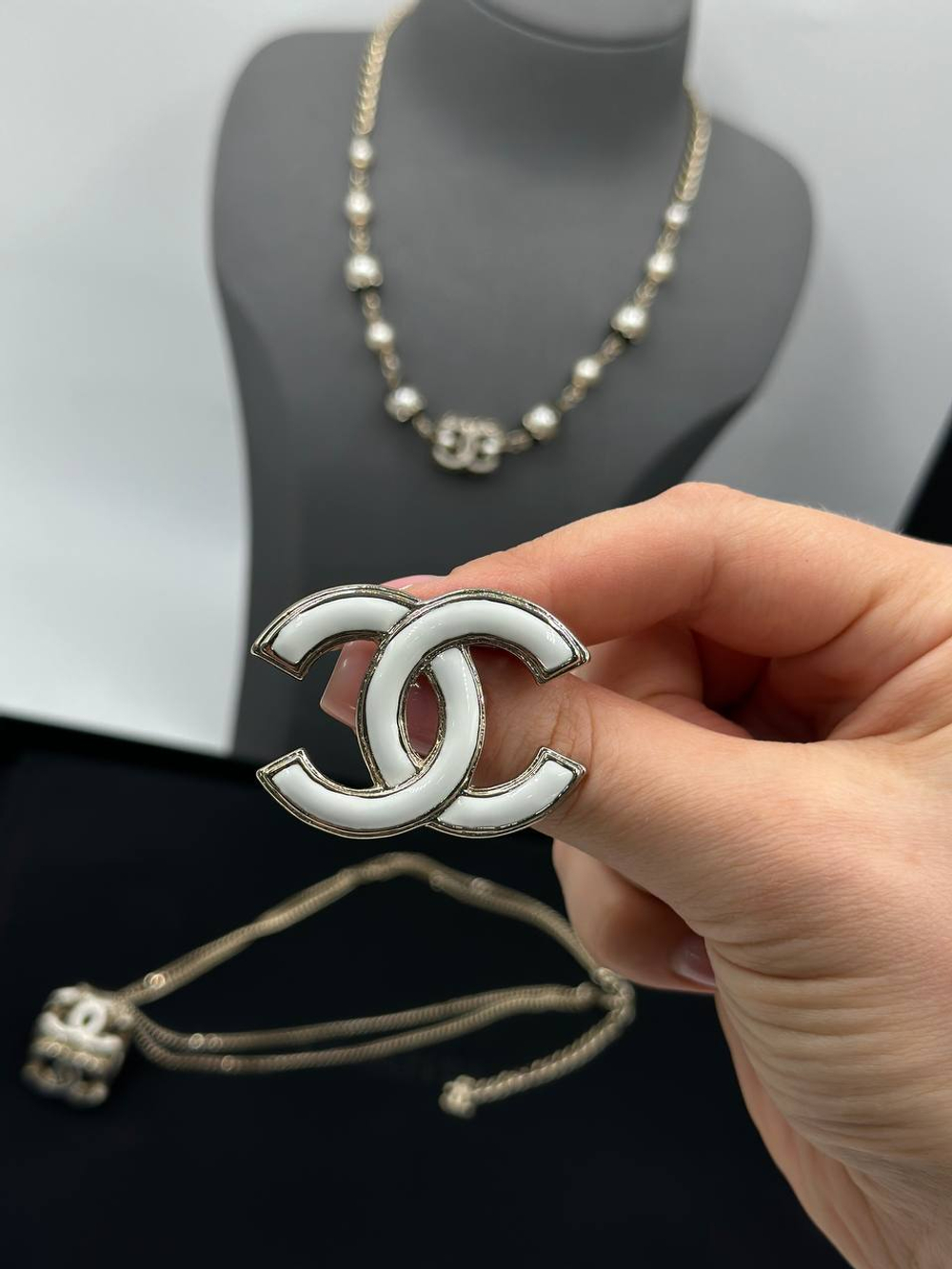 Кулон CHANEL