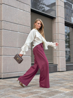 Брюки прямого кроя с защипами