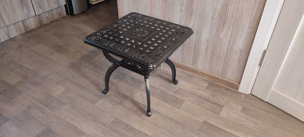 Стол квадратный из литого алюминия Белград «Belgrade» бронза 6365-1