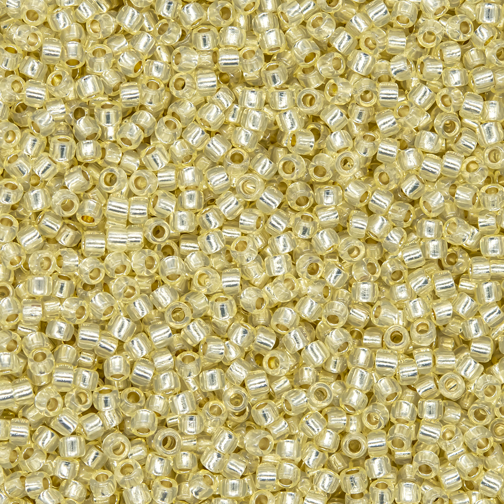 Японский бисер TOHO Round 15/0 (№PF2109), с внутренним серебрением, полупрозрачный глянцевый