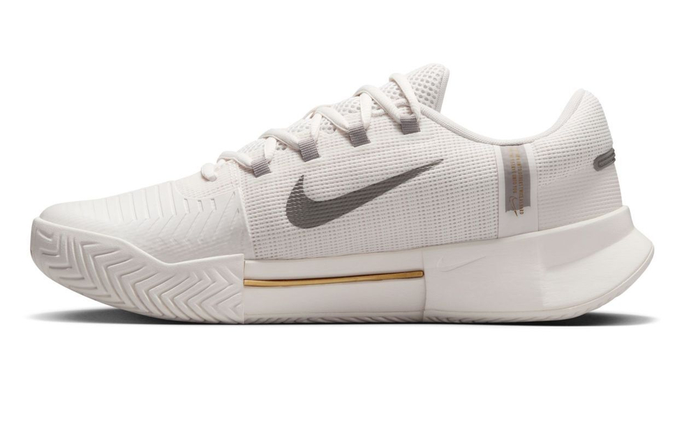 Мужские кроссовки теннисные Nike Zoom GP Challenge 1 Premium - белый