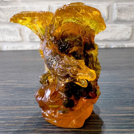 Дракон на скале