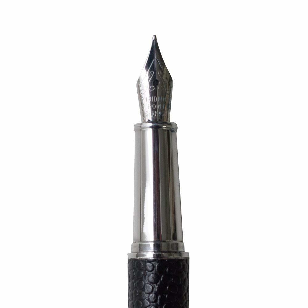 Перьевая ручка Ohto GIZA (черная, перо Fine)