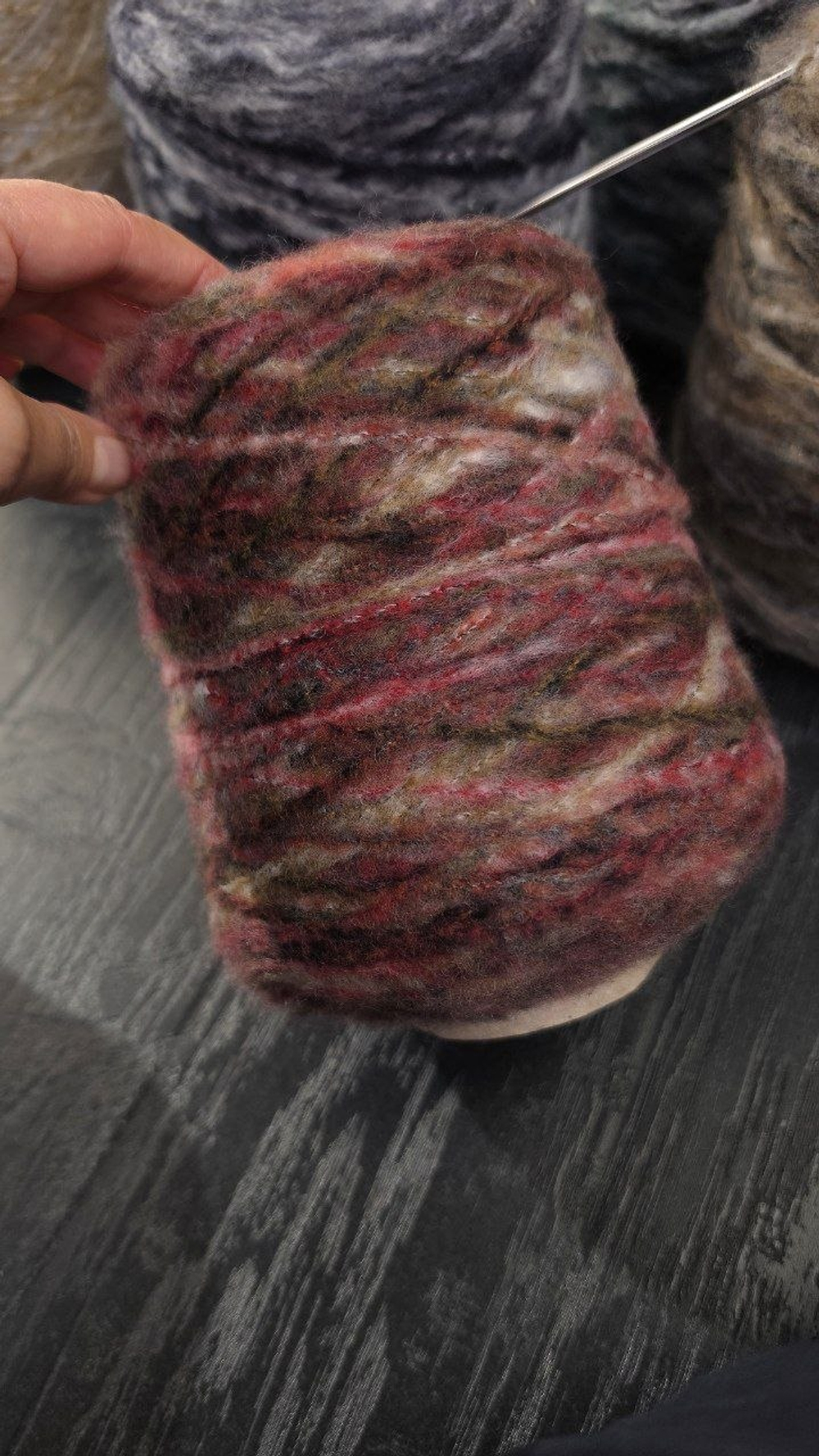 Итальянская бобинная пряжа от производителя Vimar art. Sherpa Состав 74% Кашемир 26% Шелк , Длина 300 м/100г