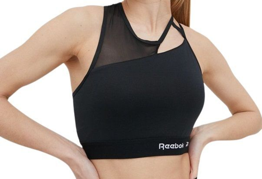 Crop sales top reebok