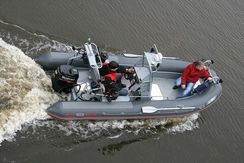 Надувная лодка РИБ Раптор М-550