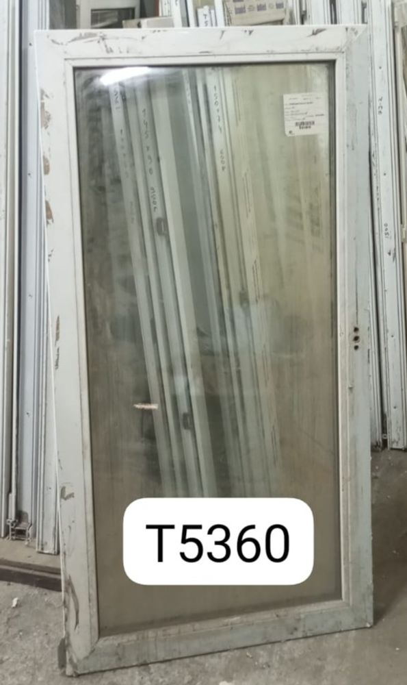 Створка Пластиковая Б/У 145(в) х 75(ш)