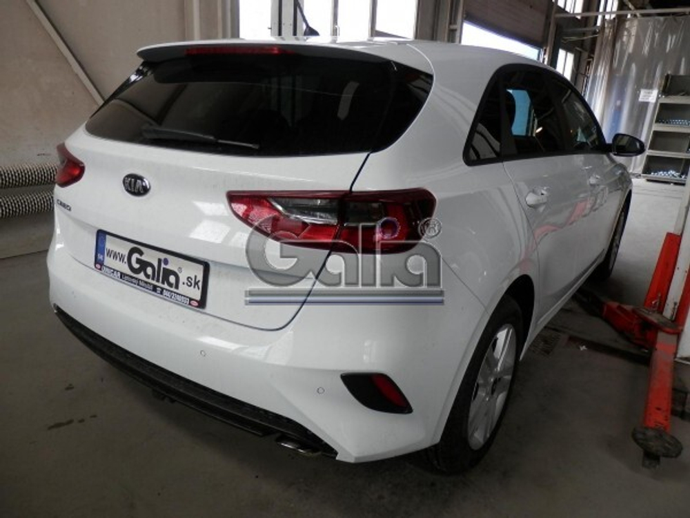 Фаркоп оцинкованный Galia K044A для Kia Ceed хетчбек 5 дверей, только бензин (не дизель) 2018-(паспорт и сертификат в комплекте)(без электрики)
