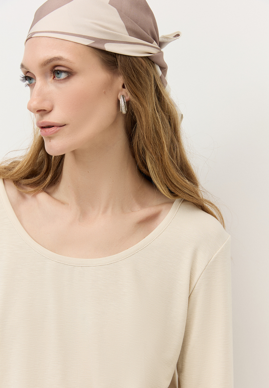 Платок из вискозы с шёлком