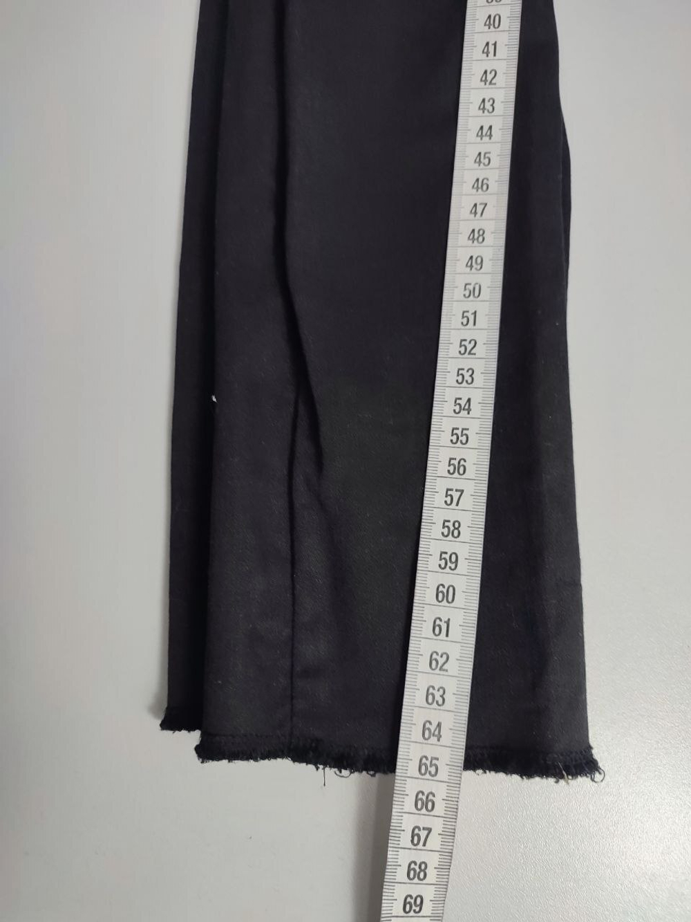 Джинсы Mango с рваным эффектом 46 размер