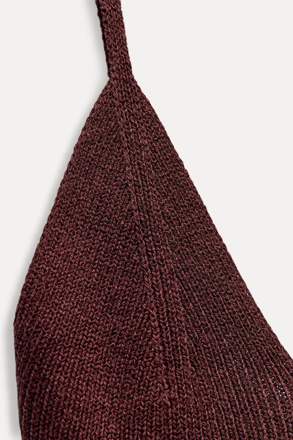 ZARA ТРИКОТАЖНЫЙ ТОП С V-ОБРАЗНЫМ ВЫРЕЗОМ, КОРИЧНЕВЫЙ