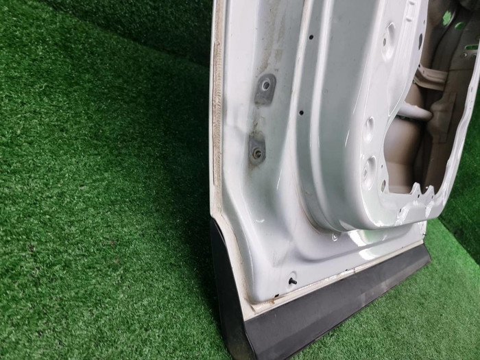 Дверь передняя правая Hyundai Santa Fe 4 (18-24)