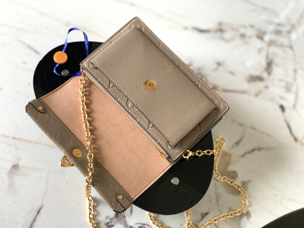 Louis Vuitton Vavin Chain Wallet