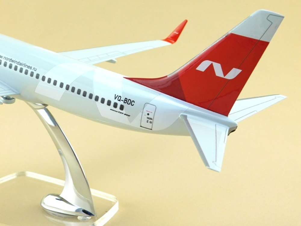 Модель самолета Boeing 737-800 (М1:100, Nordwind 2018)