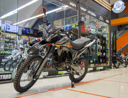 Мотоцикл Regulmoto Tour Enduro (c баланс. вал., 5 скоростей) ПТС (черный/оранжевый)
