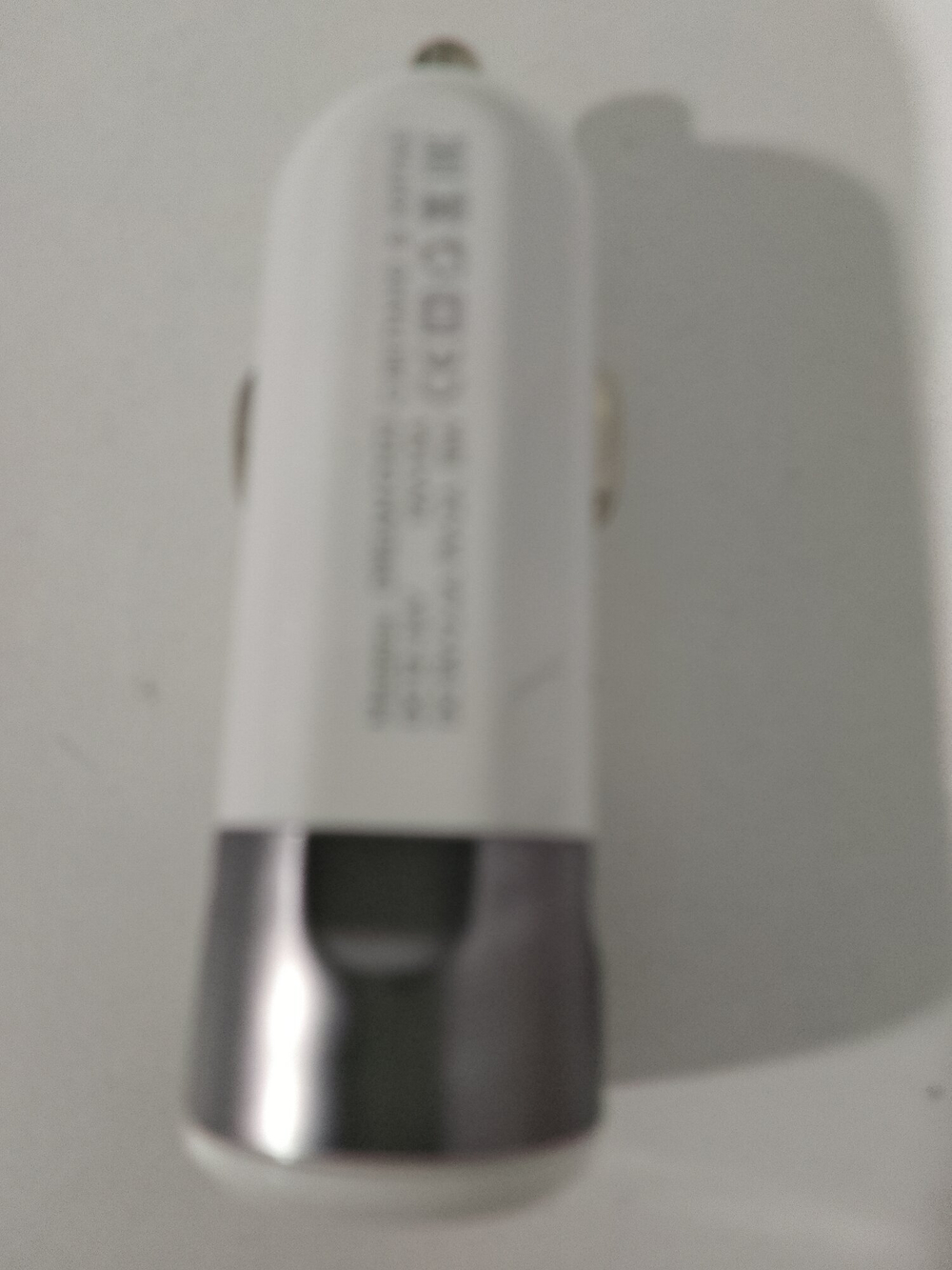 Автомобильное зарядное устройство -1USB DREAM CH23 2,4A, 5V, 10W белое.