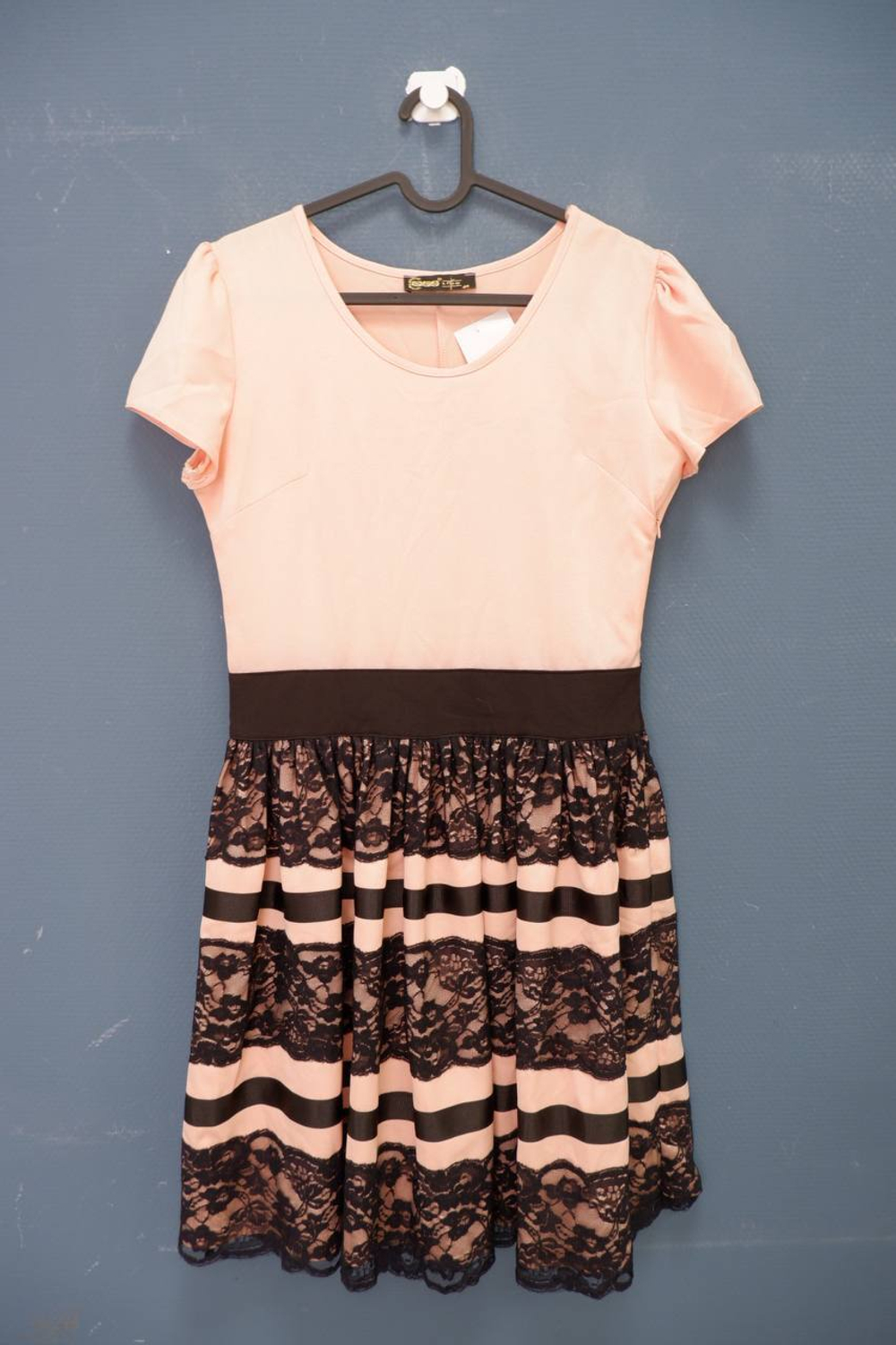 Платье Ons Line нежное 40 размер