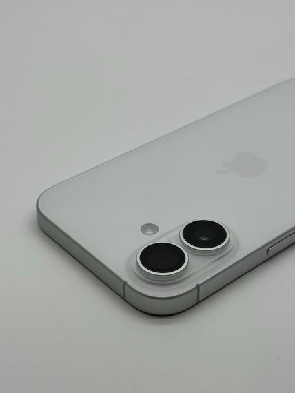 iPhone 16 256gb White
