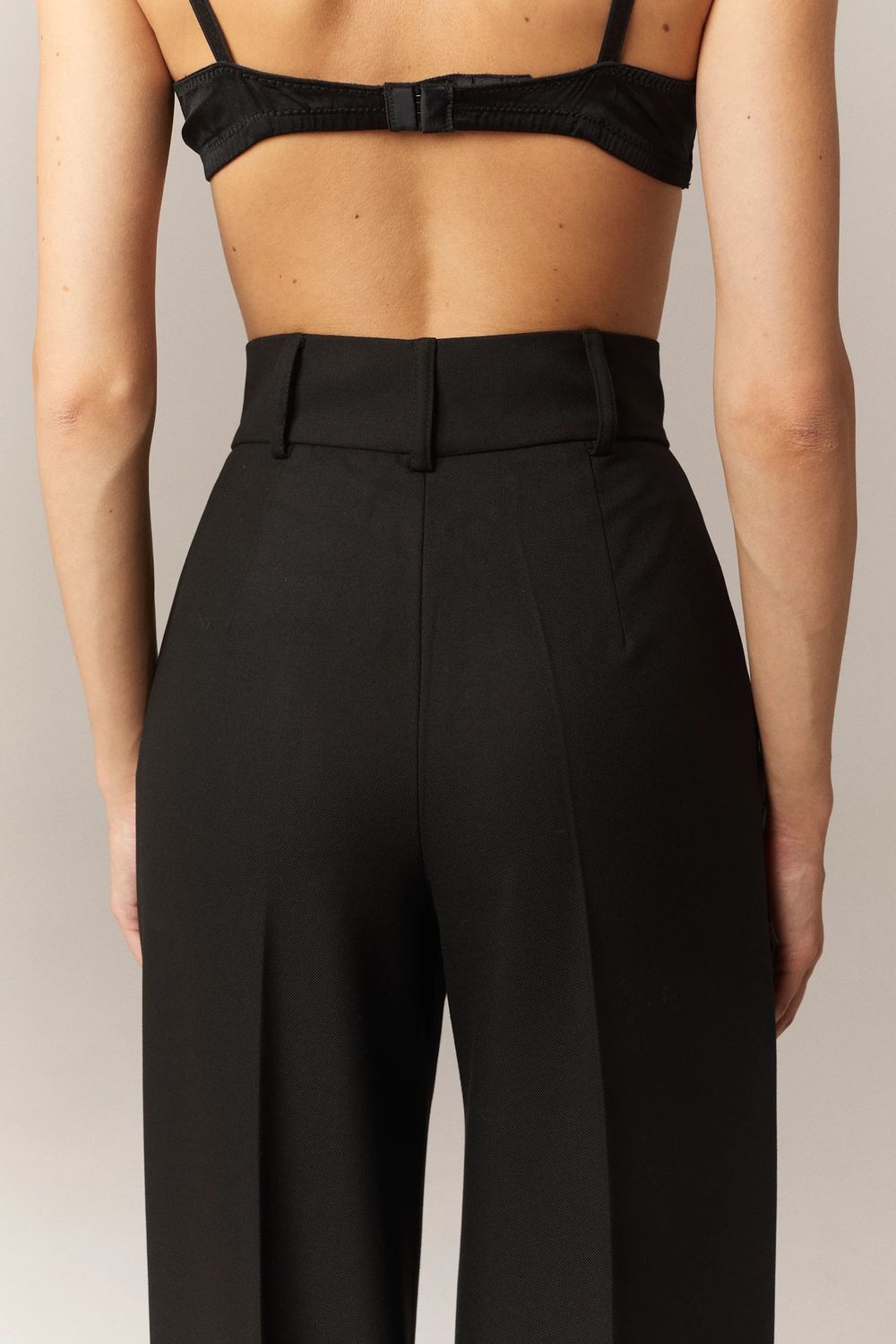 Брюки-палаццо черные из мягкой вискозы