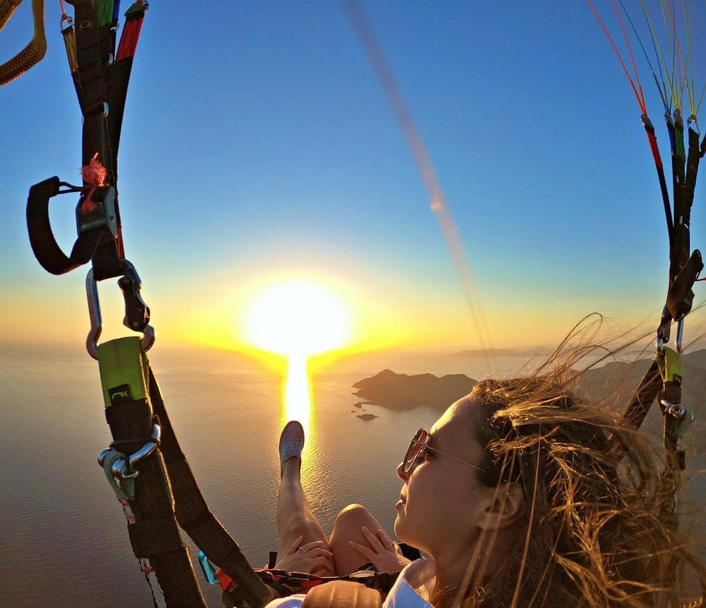 Параглайдинг с горы Адрасан на высоте 1000 м