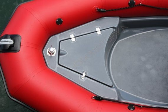 Моторная лодка Zodiac PRO 550 PVC BLACK TUBE - WHITE HULL