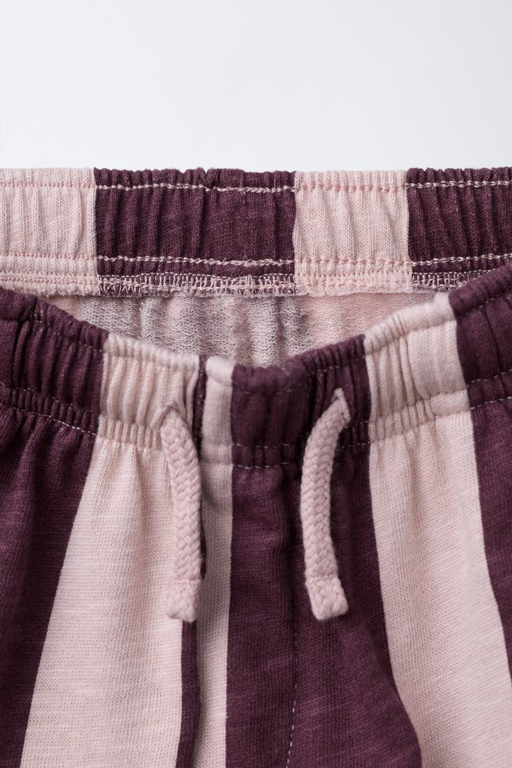 ZARA ПРЯМЫЕ БРЮКИ ИЗ МЯГКОЙ ТКАНИ В ПОЛОСКУ, ЛИЛОВЫЙ