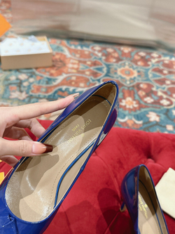 Louis Vuitton Pump (5 colors)