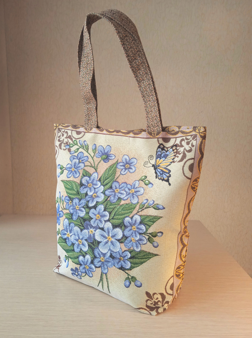 Гобеленовая сумка Незабудки (39х39х12)