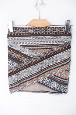 Юбка Bershka с орнаментом 44 размер