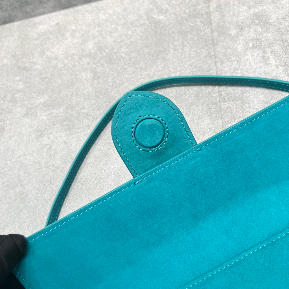 Jacquemus Le Bambino Long 28 cm