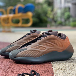 Adidas Yeezy 700 V3 Copper Fade