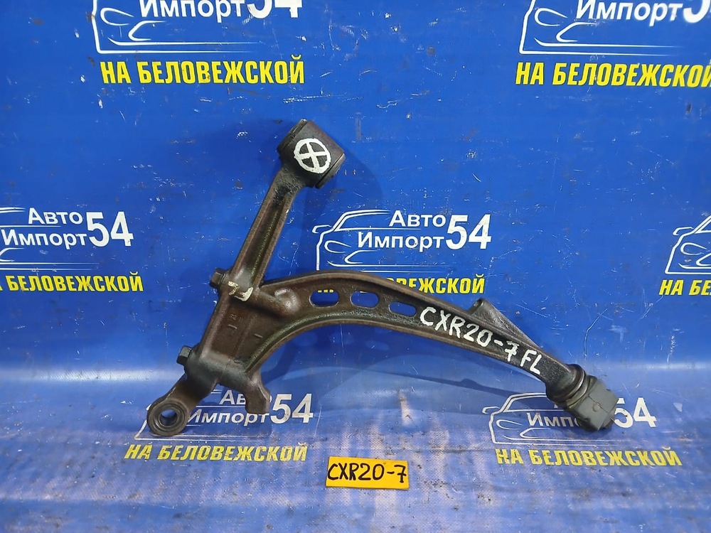 Рычаг передний левый TOYOTA ESTIMA 1995