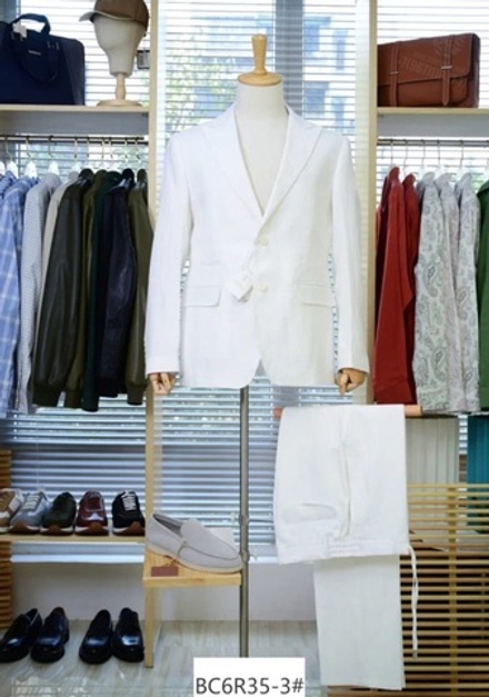 Льняной костюм Brunello Cucinelli