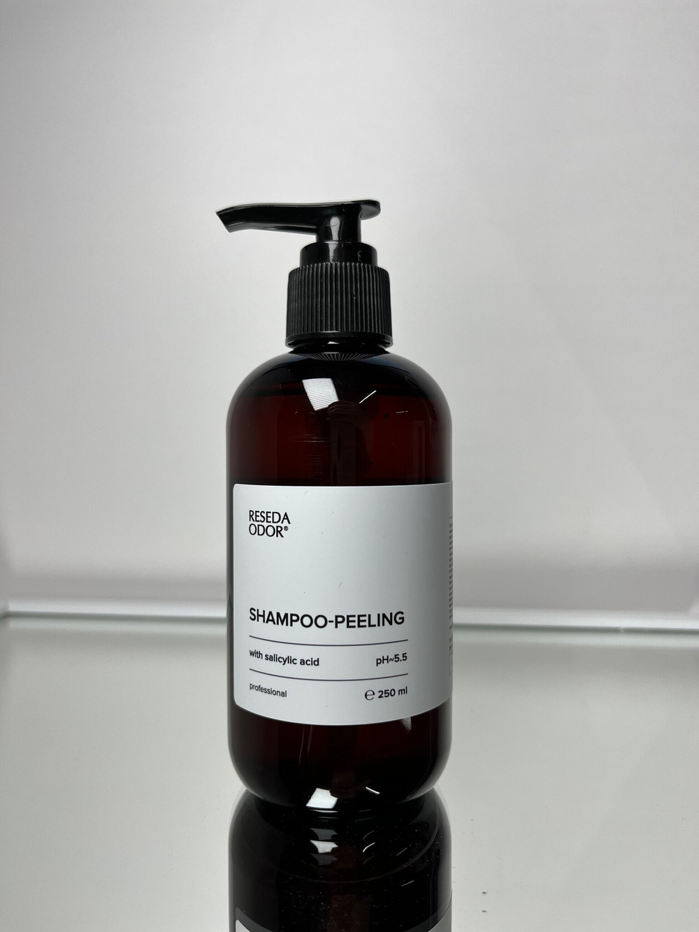 Shampoo-peeling with salicylic acid. рН~5,5
