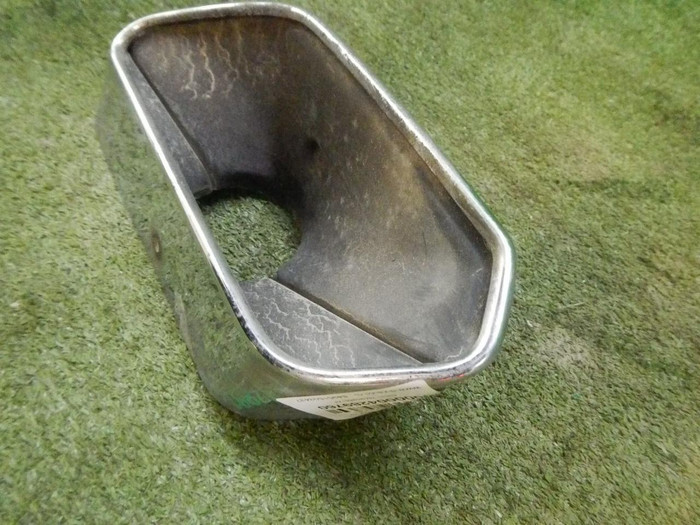 Насадка глушителя левая VW Touareg 3 (2018-н.в.)