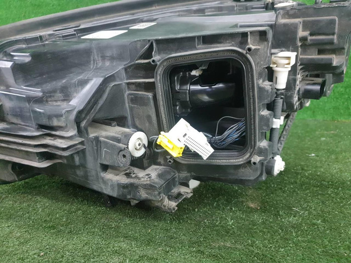 Фара правая Mercedes GLS x167 19-23 Multibeam LED