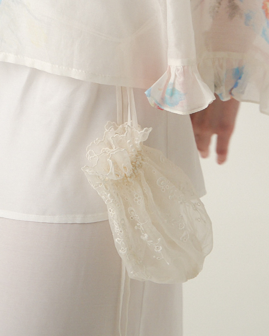 Шёлковый мешочек с вышивкой