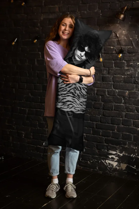 Дакимакура Финн Вулфхард №3