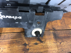 Кронштейн заднего бампера Renault Clio 3 05-12 Б/У Оригинал 8200290035