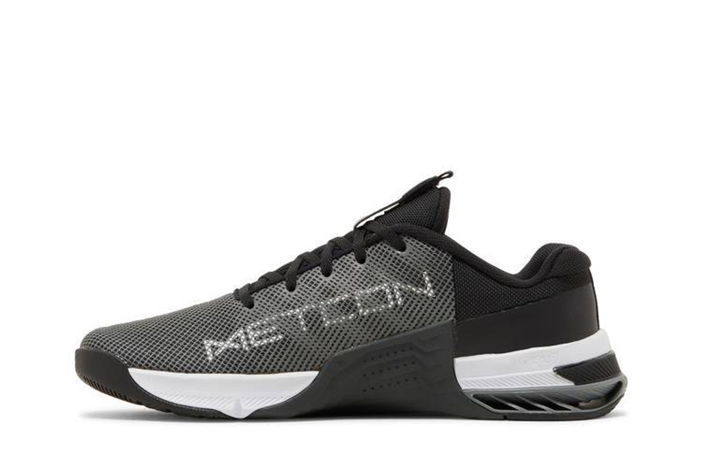 Кроссовки Nike Metcon 8 Flyease