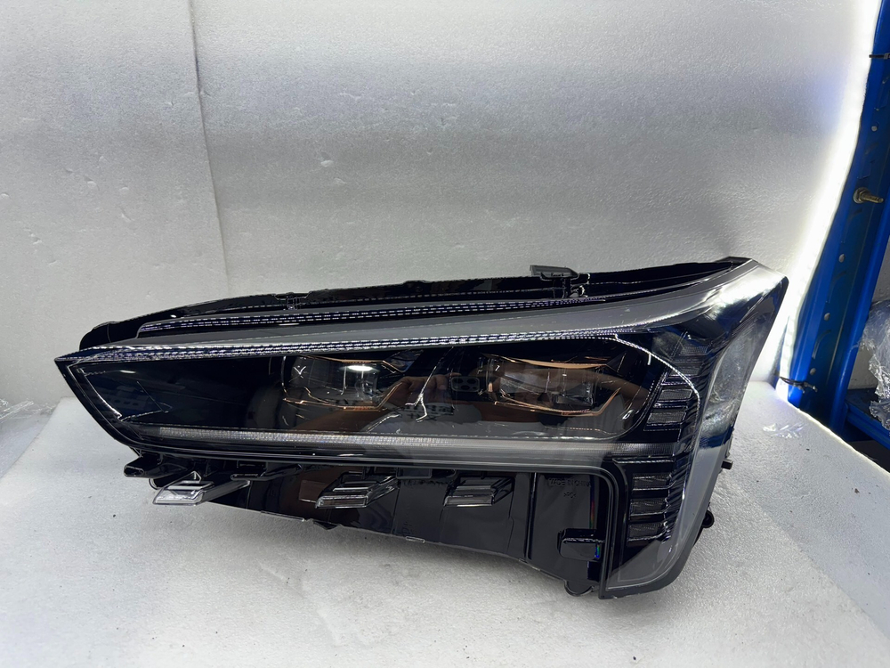 Оригинальная LED фара (правая/левая) GAC Aion S,
